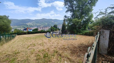 Se presenta una magnífica oportunidad de adquirir una finca en una de las zonas más cotizadas de Oviedo Olivares. Este terreno en