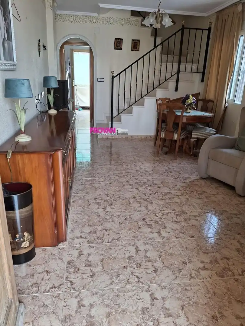 Casa o xalet en venda en Orihuela amb Terrassa, Traster i Piscina