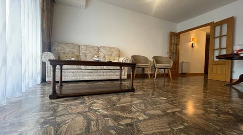 Foto 2 de Piso en venta en Calle Sebastián de la Plaza, Estación - Parque O'Donnell, Madrid