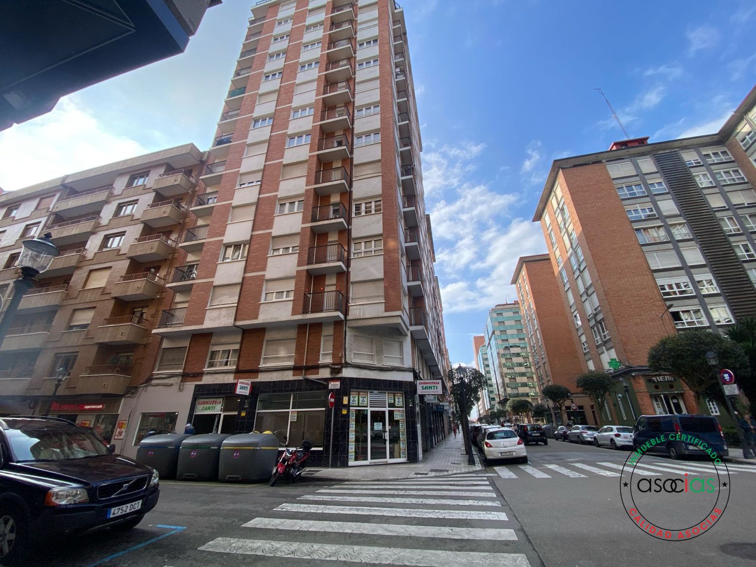 Vista exterior de Piso en venta en Gijón  con Calefacción
