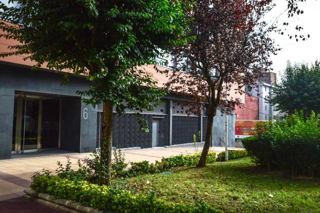 Local comercial en Alquiler en Plaza Alfredo Kraus en Rekalde Centro