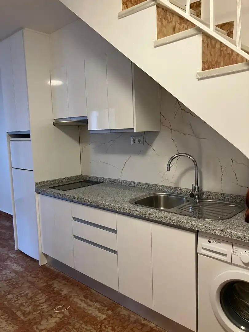 Küche von Einfamilien-Reihenhaus zur Miete in Granada