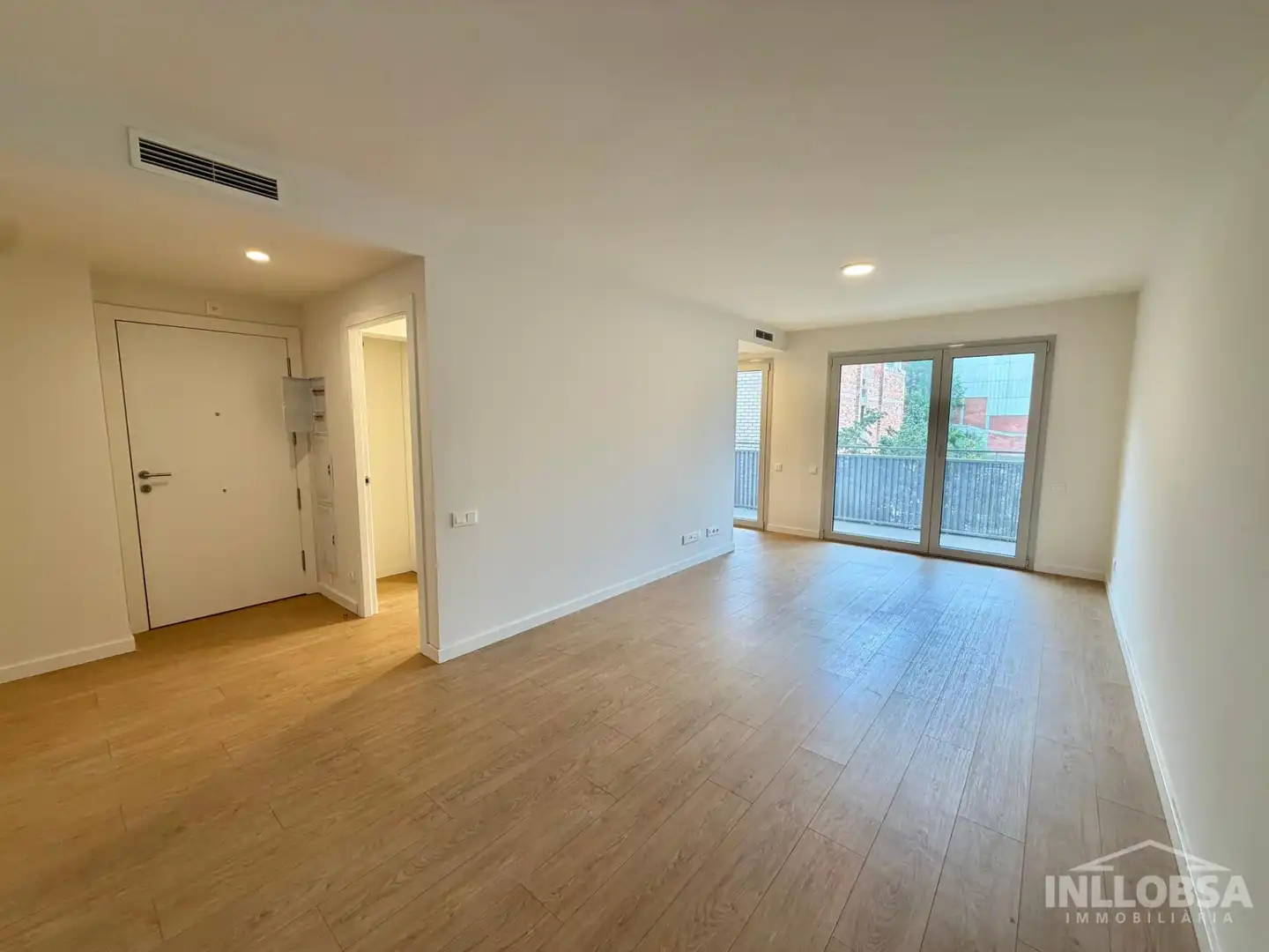 Living room of Flat for rent in Manresa  with Air Conditioner, Heating and Parquet flooring