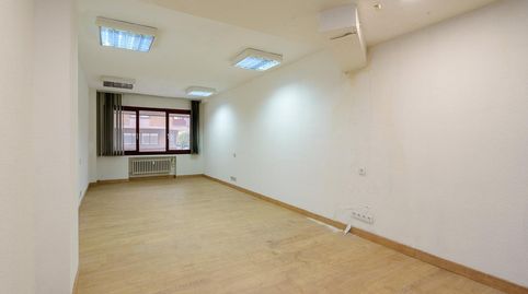 Foto 4 de Piso en venta en Cervantes, Parque San Francisco - Uría, Oviedo