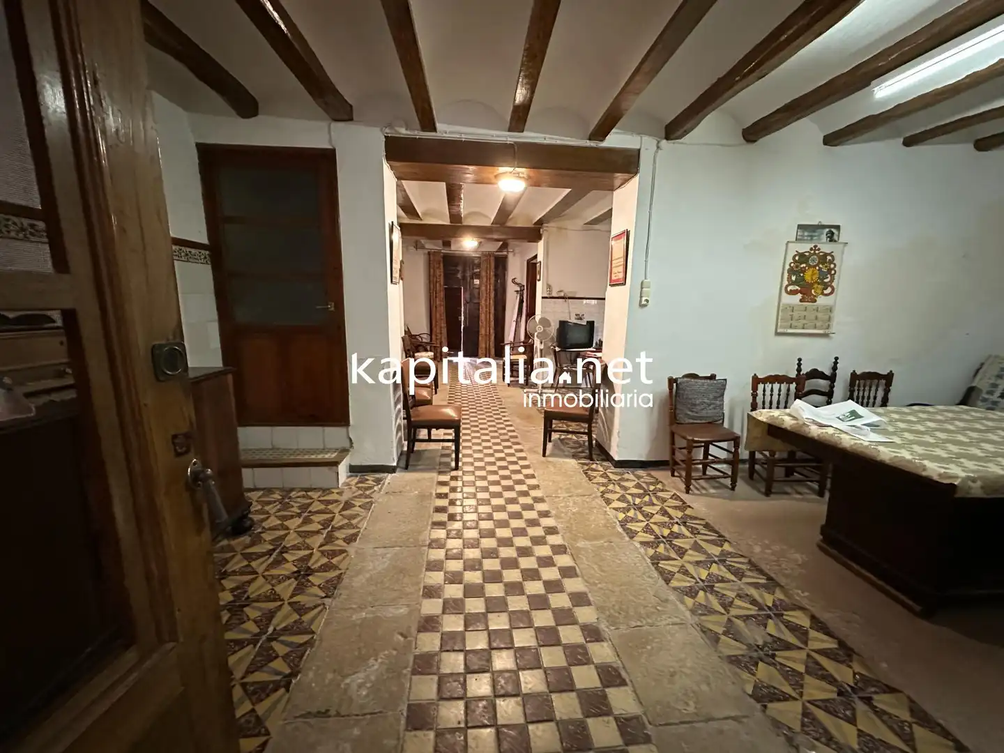 Casa rústica amb terrassa en venda a El Palomar