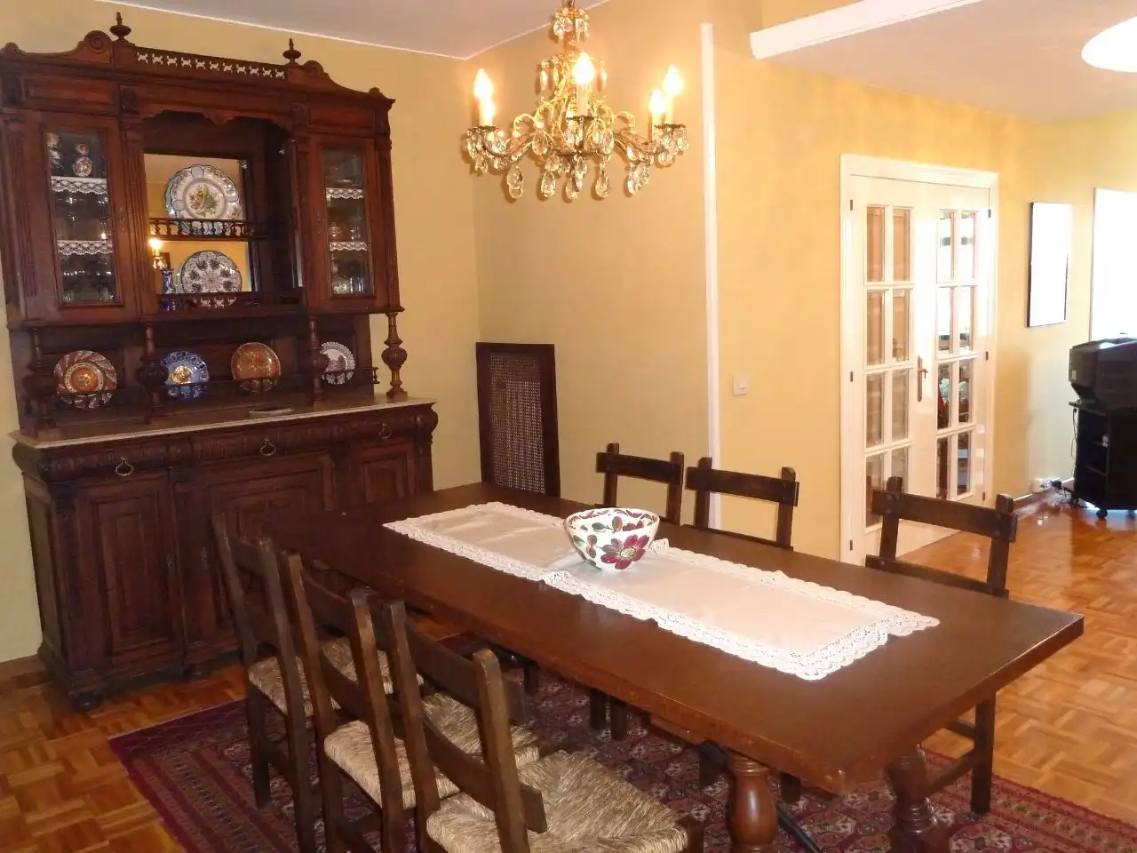 Comedor de Piso en venta en Oviedo  con Balcón