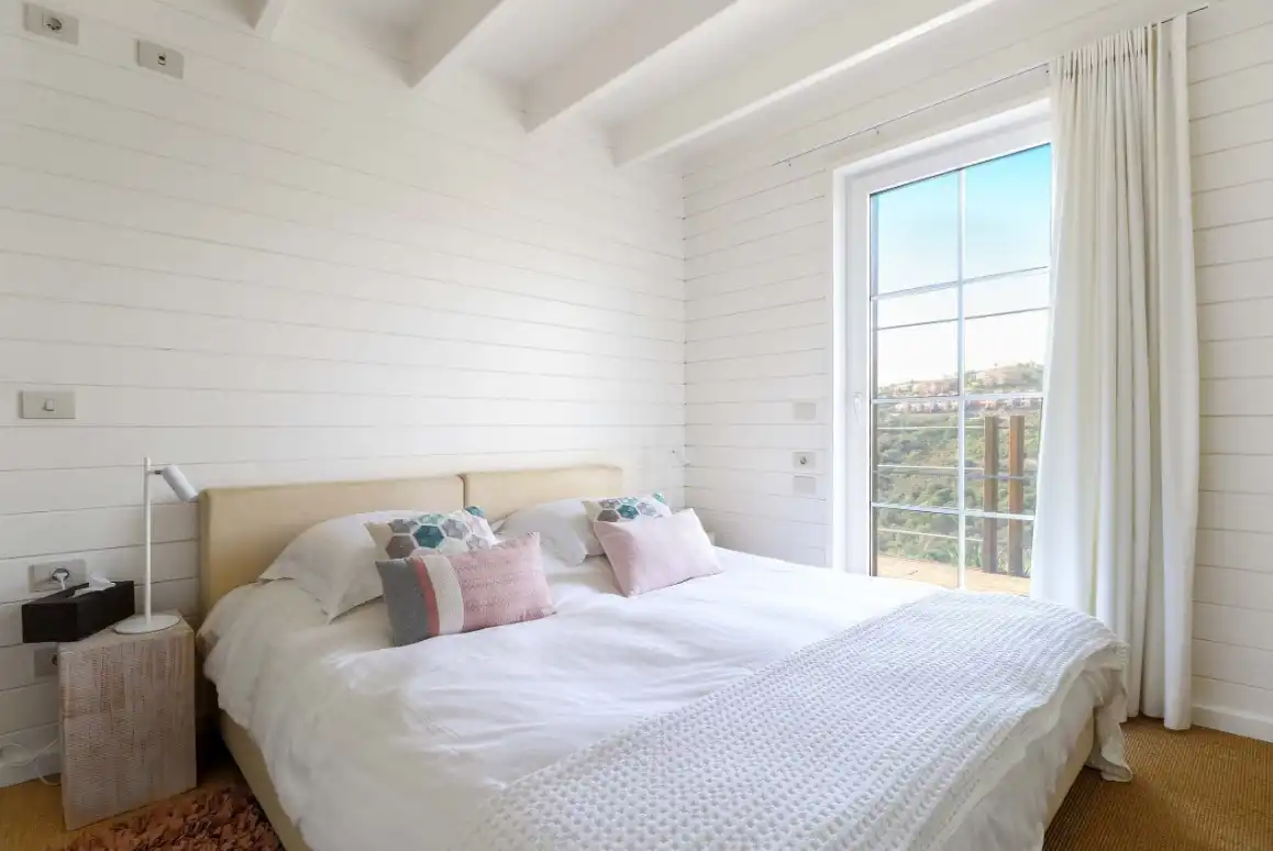 Habitación de Casa o chalet en venta en Benahavís con Aire acondicionado, Calefacción y Jardín privado
