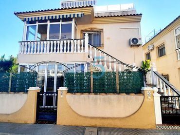 Wohnung mit Balkon zum Verkauf in Orihuela Costa