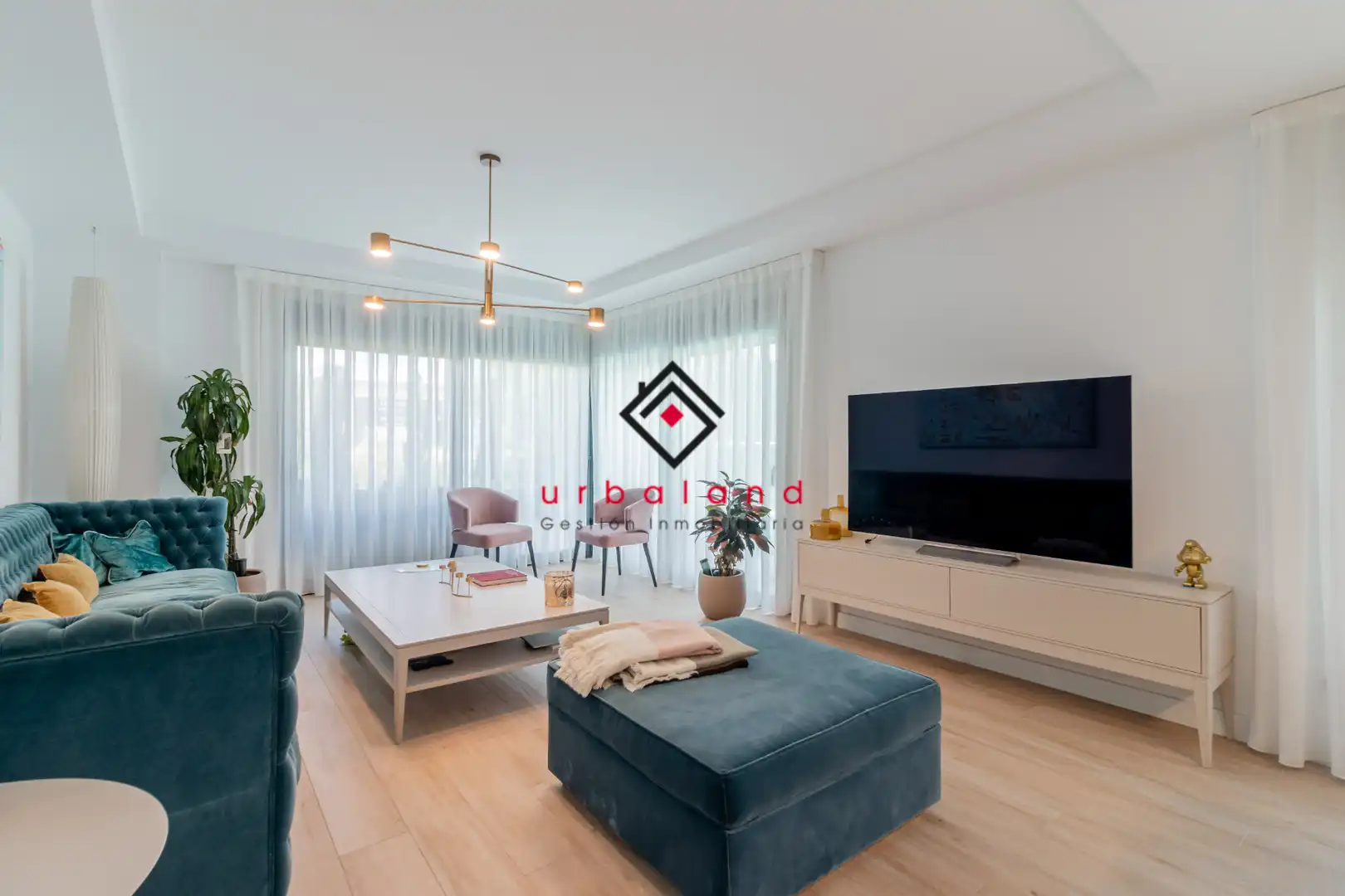 Semi-detached house with pool for sale in Calle de Cosme Damián Churruca, imagen 12
