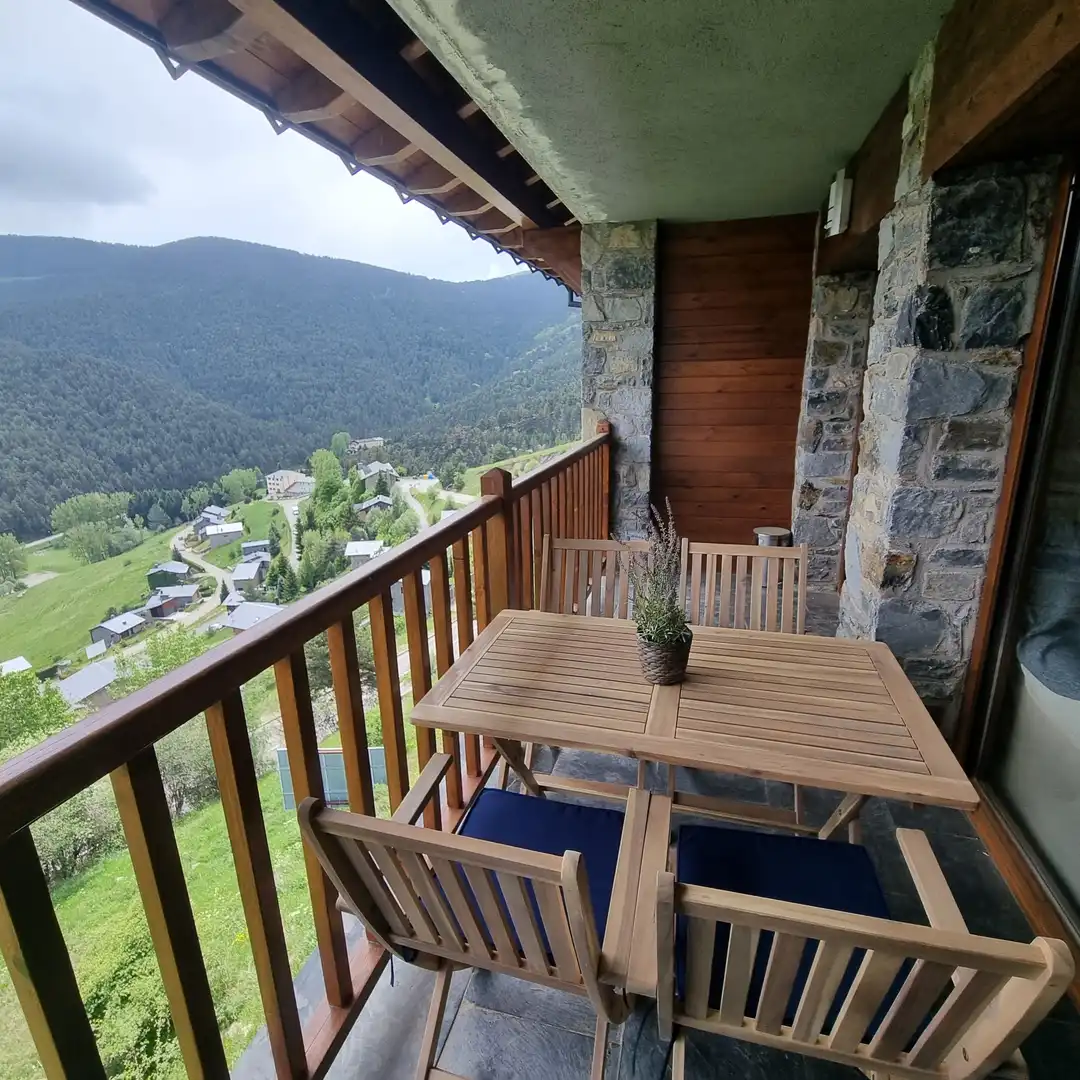 Piso con terraza en alquiler en La Molina, imagen 4