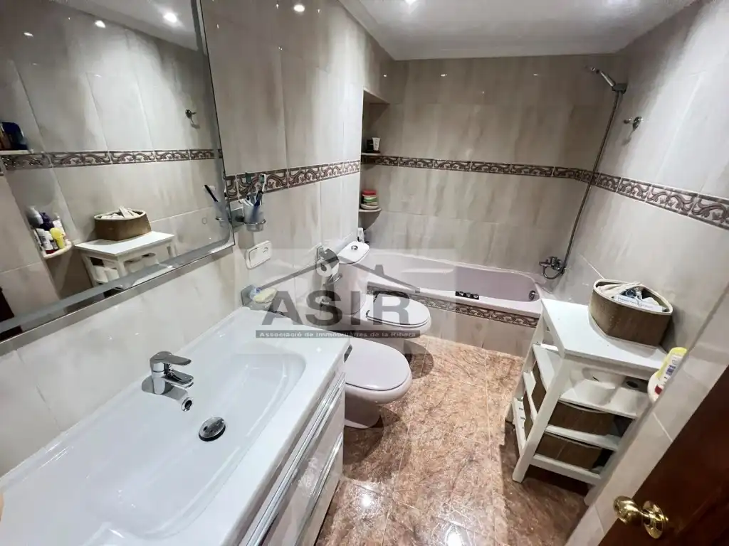 Bany de Pis de lloguer en Alzira