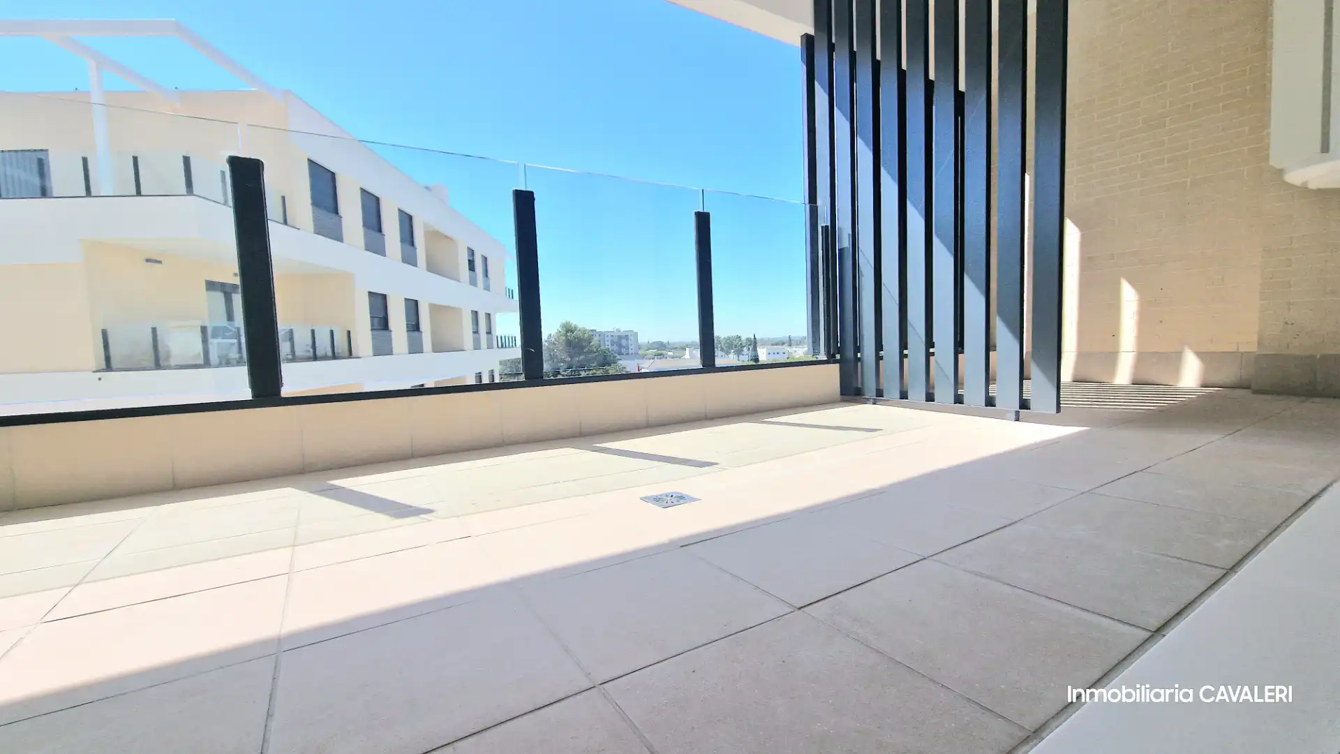 Flat with pool to rent in Calle Santa Ángela de la Cruz, imagen 2