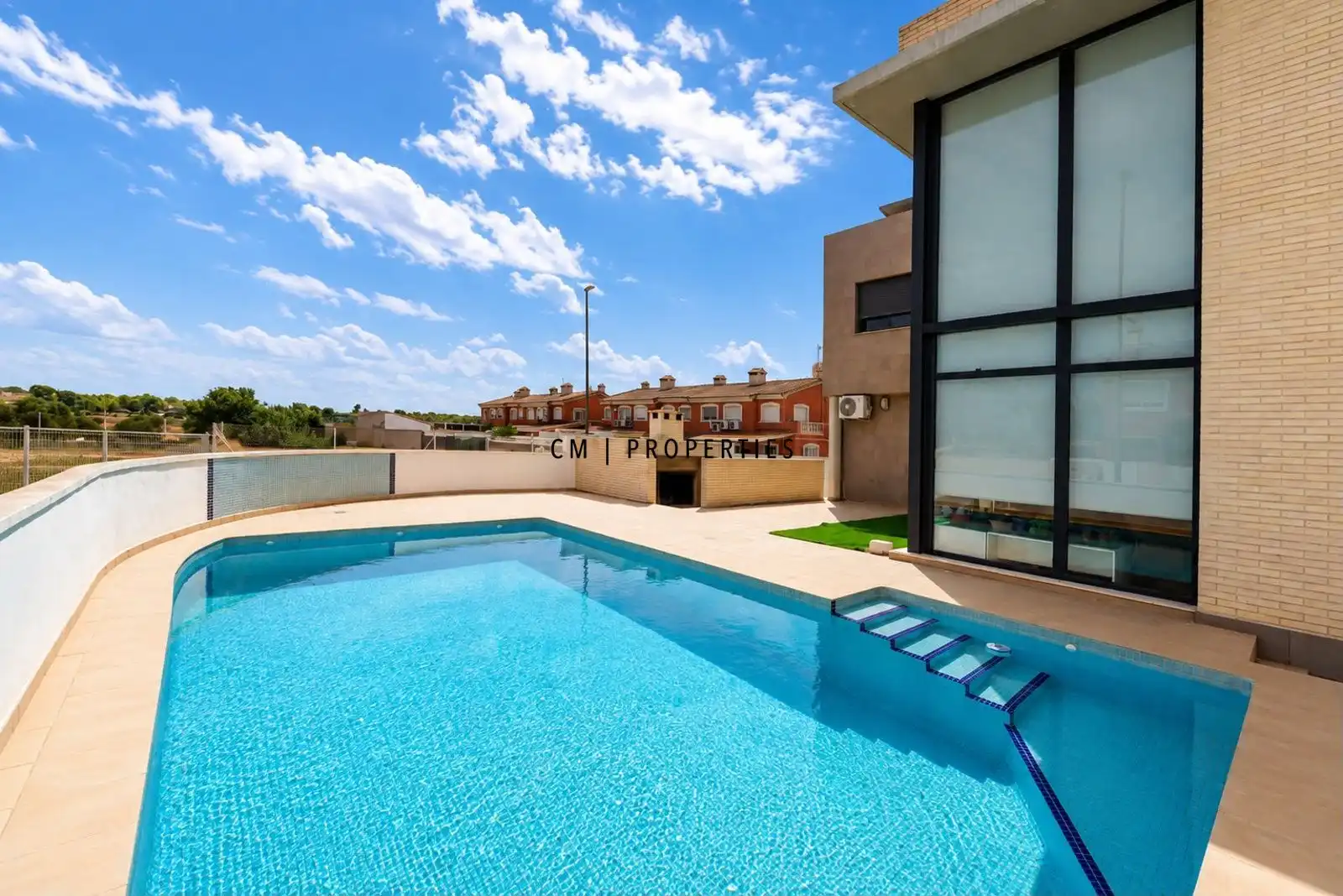 Piscina de Casa o chalet en venta en La Pobla de Vallbona con Aire acondicionado, Calefacción y Terraza