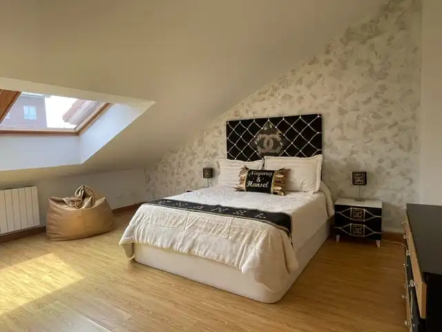 Habitación de Dúplex en venta en Piélagos con Calefacción, Trastero y Amueblado