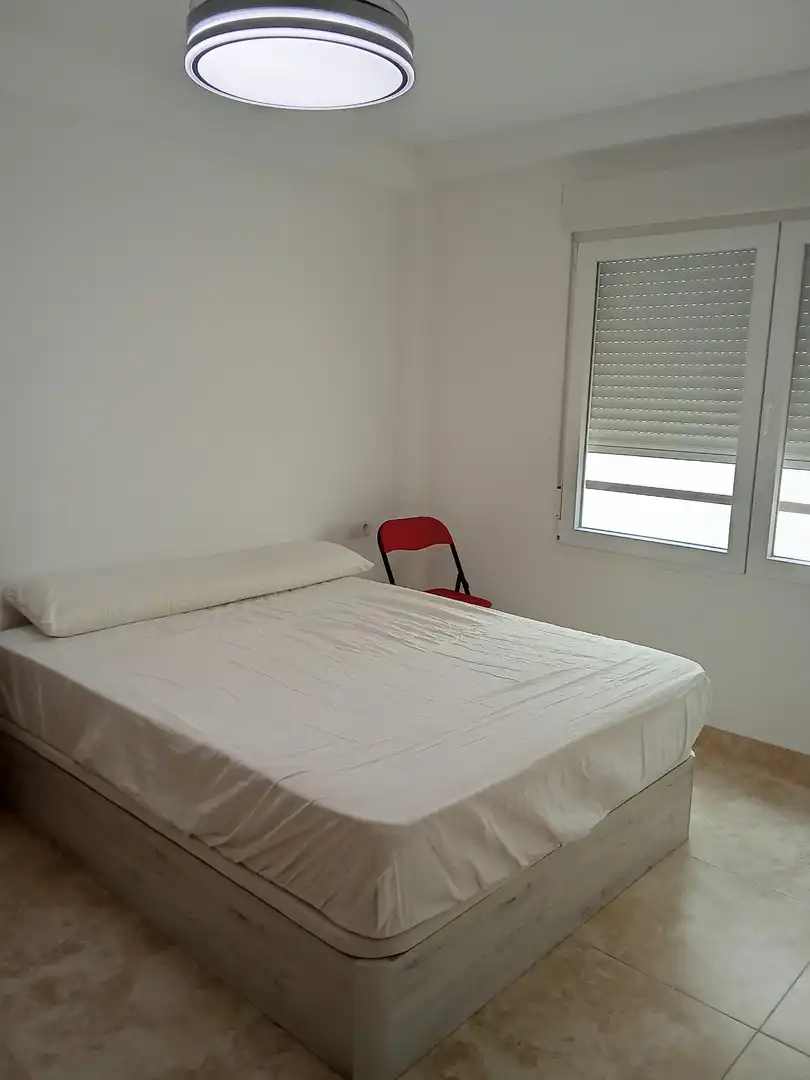 Dormitori de Apartament de lloguer en Sagunto / Sagunt amb Aire condicionat, Terrassa i Moblat