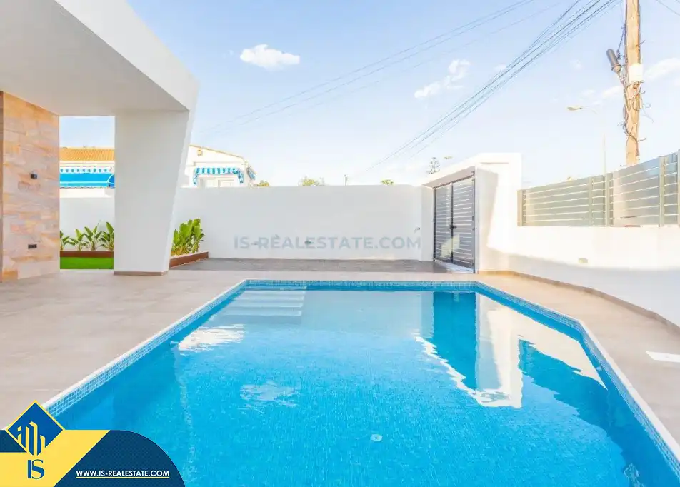 Chalet con piscina en venta en Playa del Acequión, Náufragos y Rocío del Mar, imagen 2