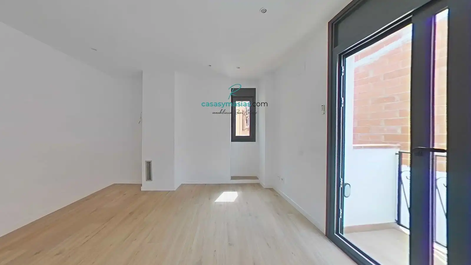 Wohnzimmer von Einfamilien-Reihenhaus zur Miete in Sant Cugat Sesgarrigues mit Klimaanlage, Heizung und Privatgarten