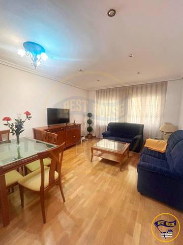 Piso en Alquiler en Calle de Colón en Centro