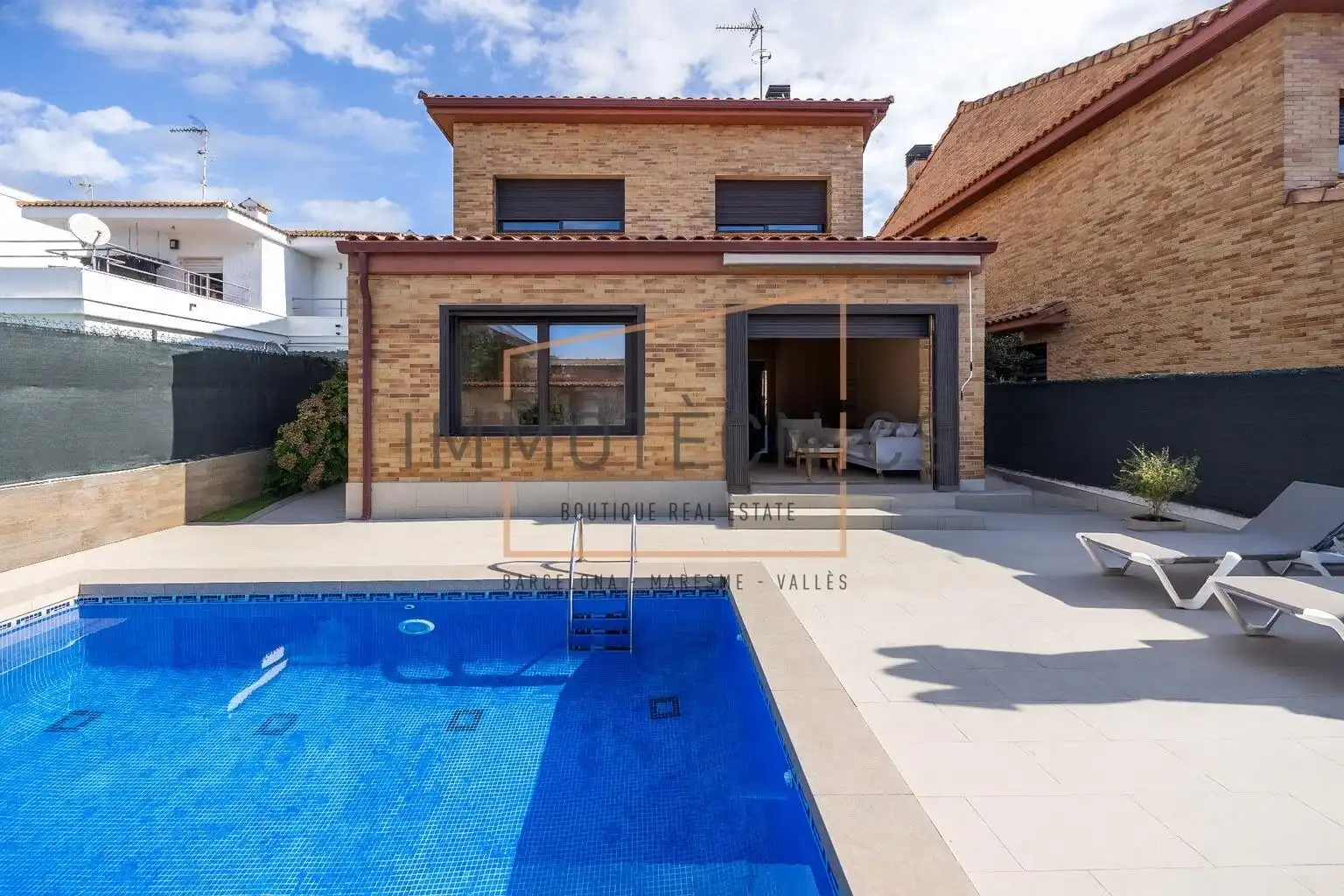 Exterior view of Houses for sale in Pineda de Mar  with Air Conditioner, Private garden and Terrace