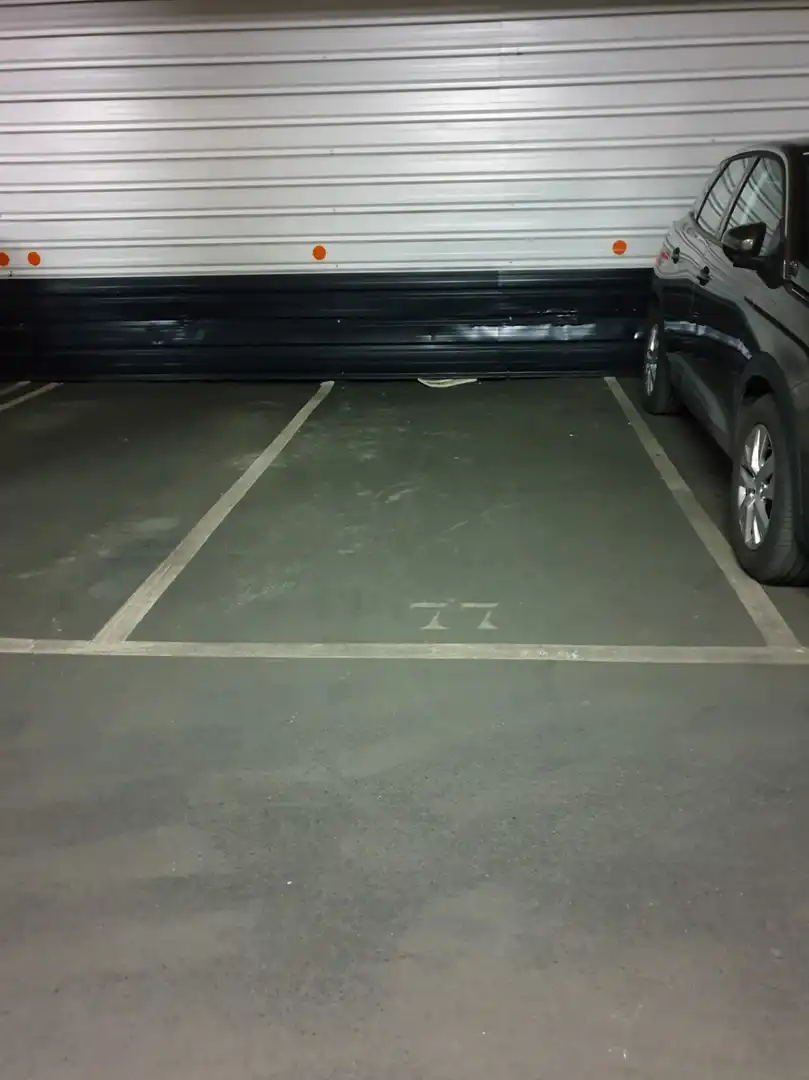 Parking of Garage for rent in Madrid