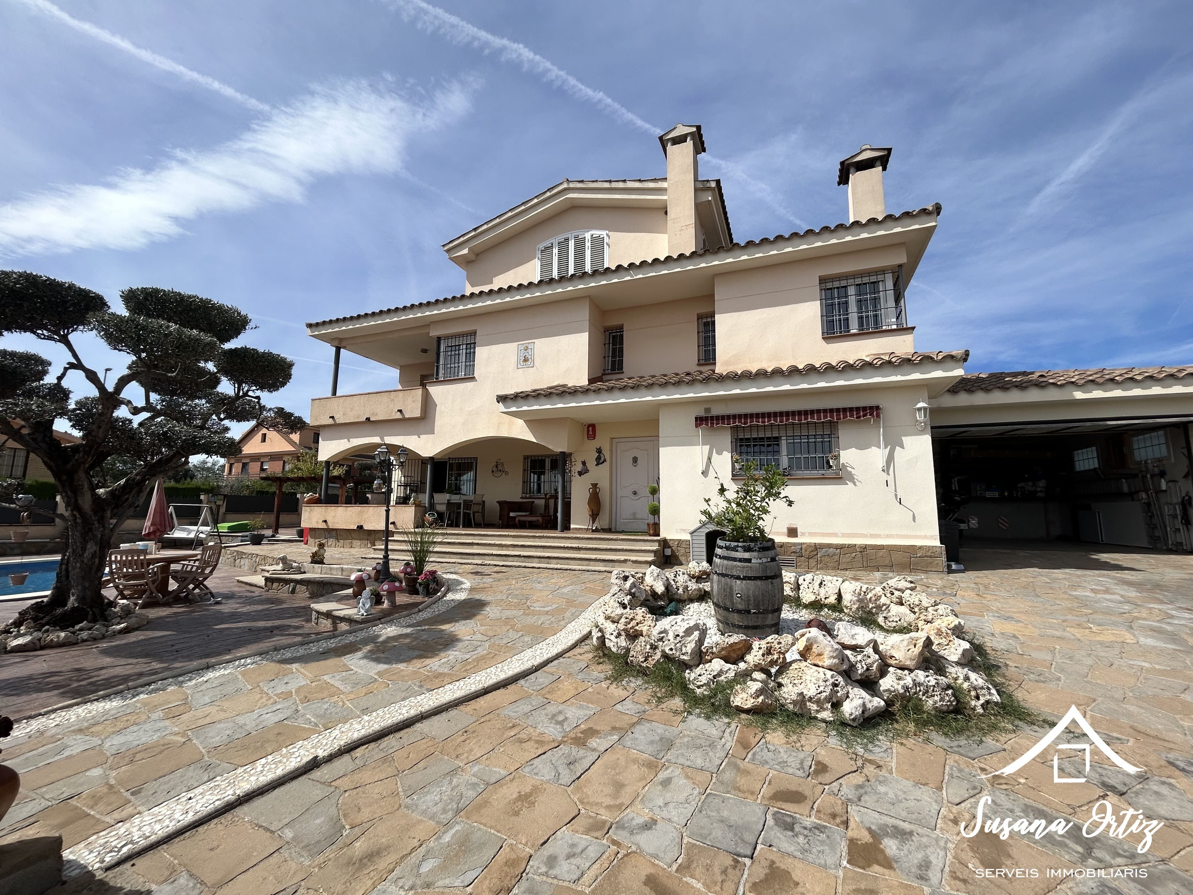 Exterior view of House or chalet for sale in Collbató  with Air Conditioner, Heating and Private garden