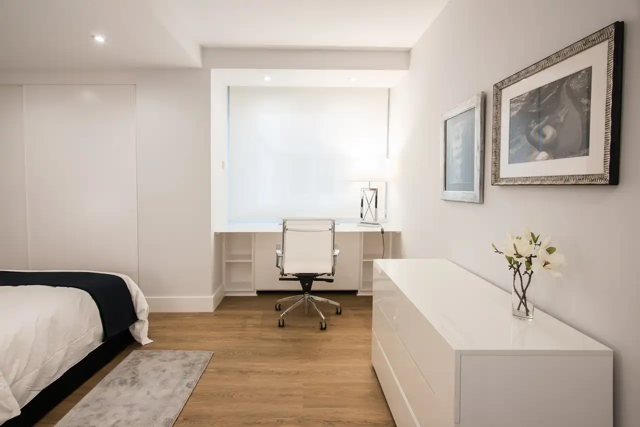Bedroom of Flat for sale in Madrid  with Air Conditioner, Heating and Community pool