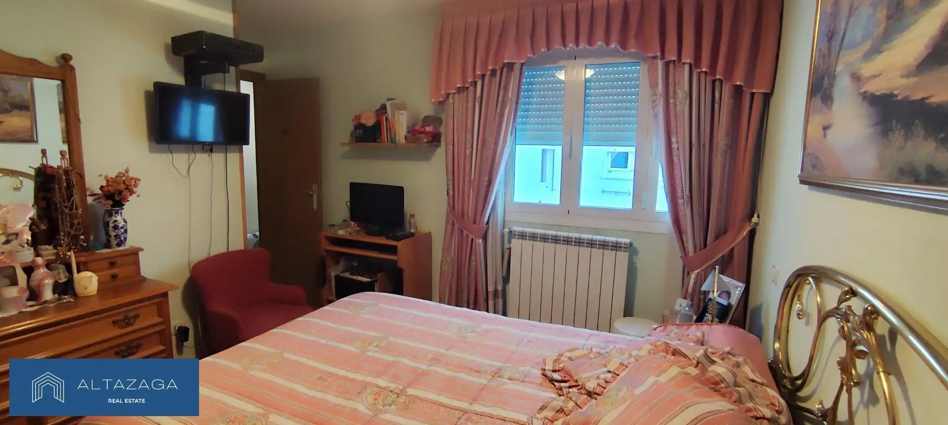 Dormitori de Pis en venda en San Sebastián de los Reyes amb Calefacció, Terrassa i Traster