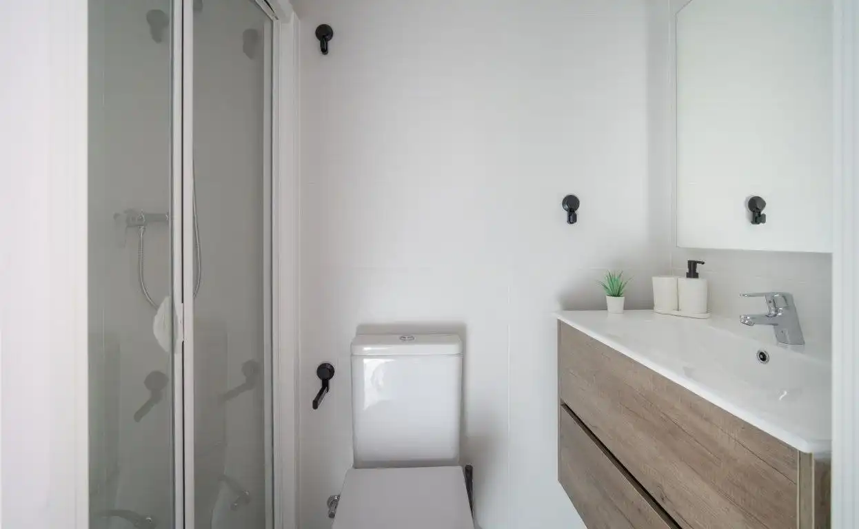 Baño de Piso para compartir en Centre