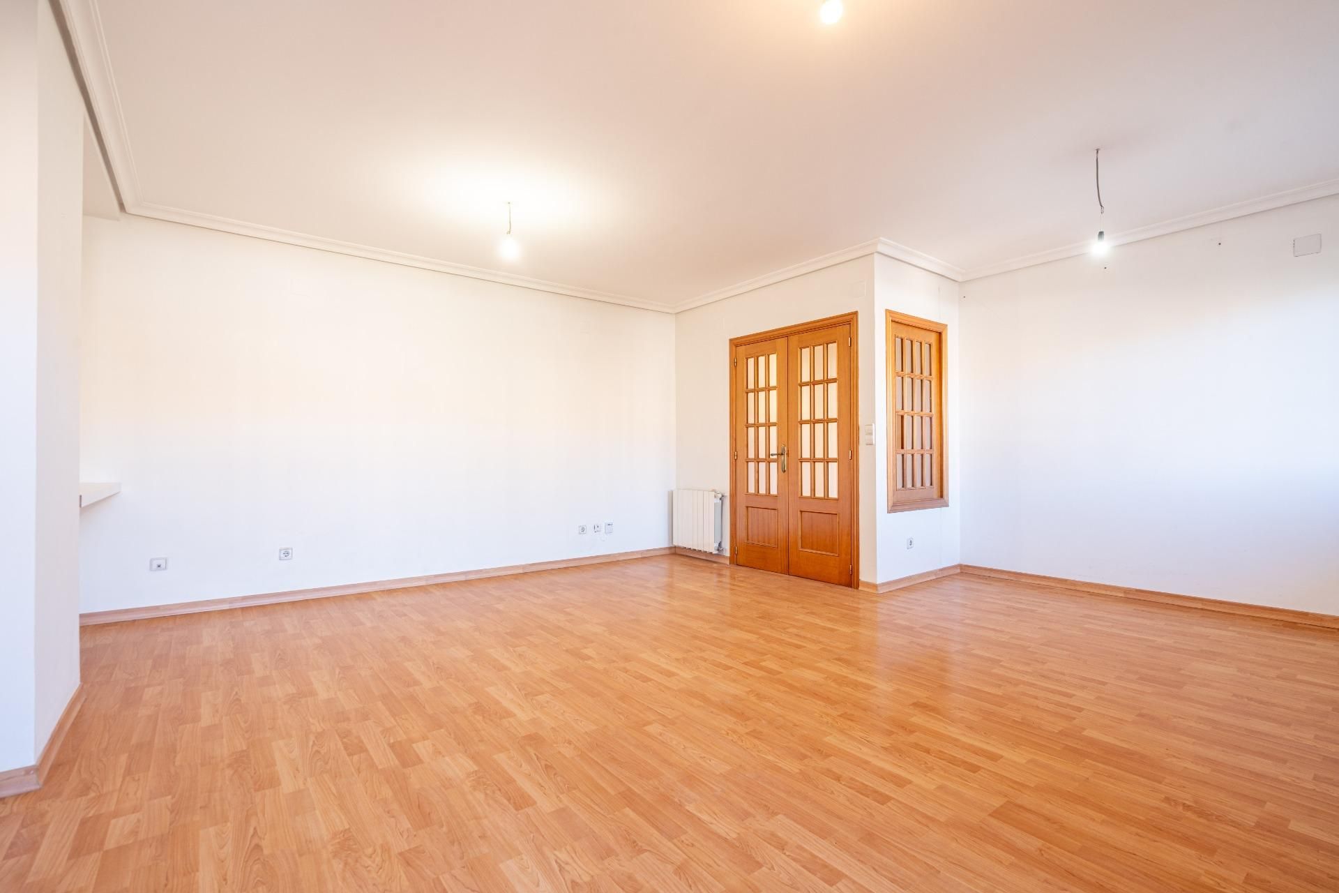 Living room of Flat for sale in  Valencia Capital  with Air Conditioner, Heating and Terrace