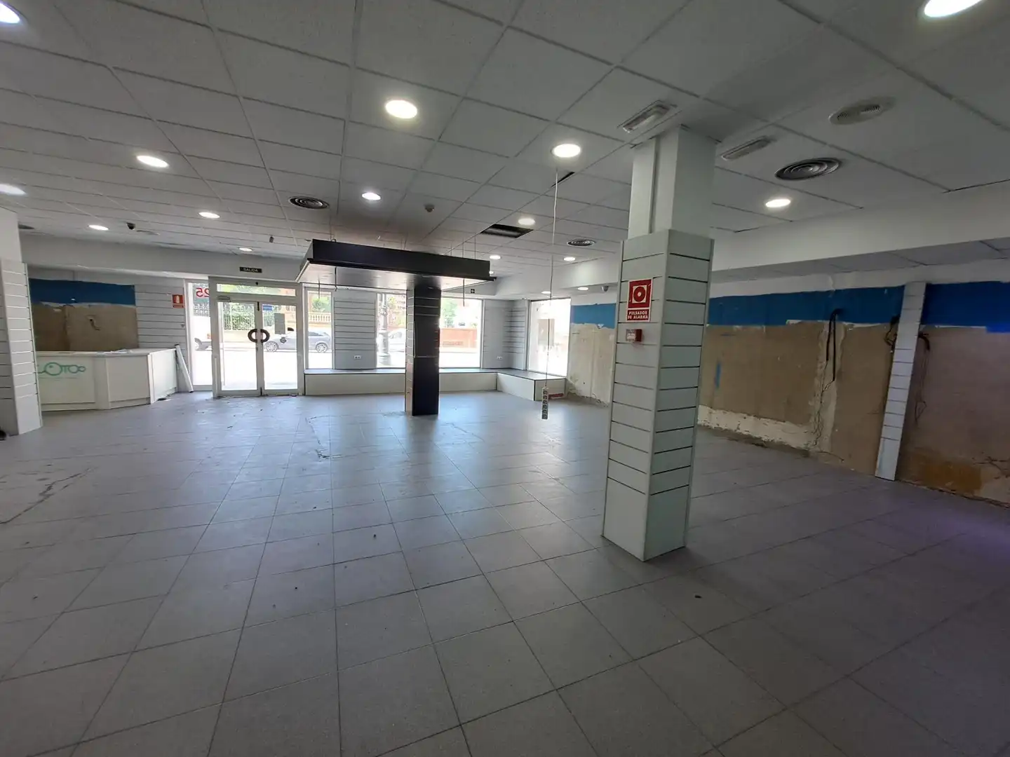 Geschaftsraum zur Miete in Oviedo 