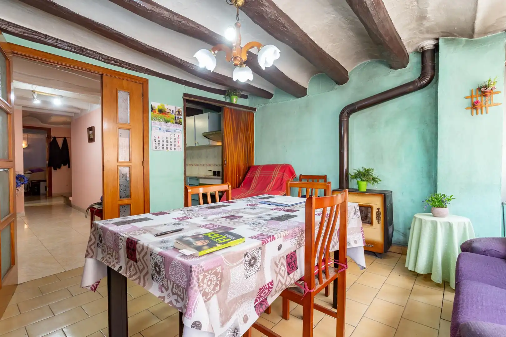 Esszimmer von Einfamilien-Reihenhaus zum Verkauf in Sarral mit Heizung, Ofen und Balkon