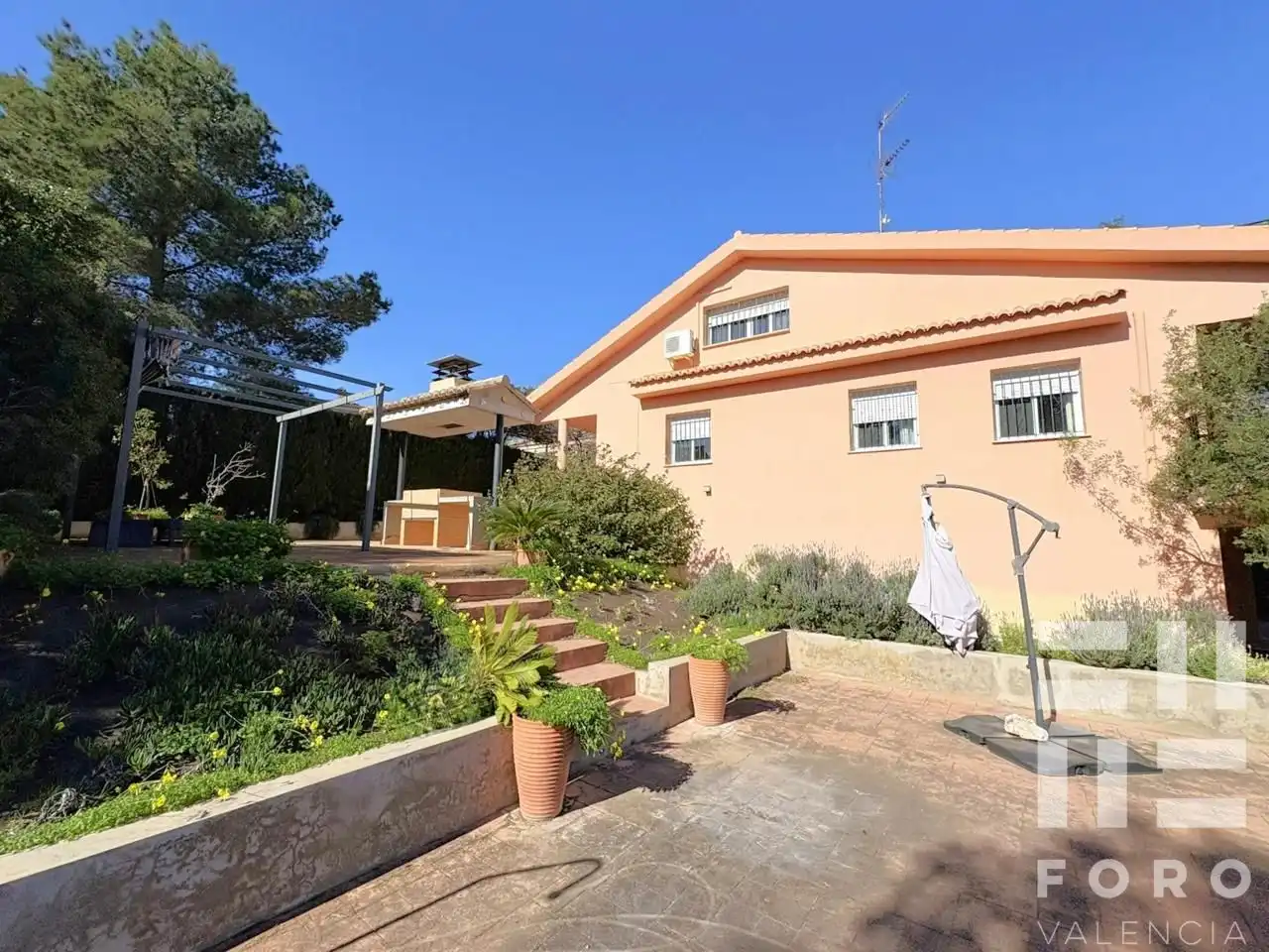 Vista exterior de Casa o chalet en venta en Alberic con Aire acondicionado, Jardín privado y Terraza