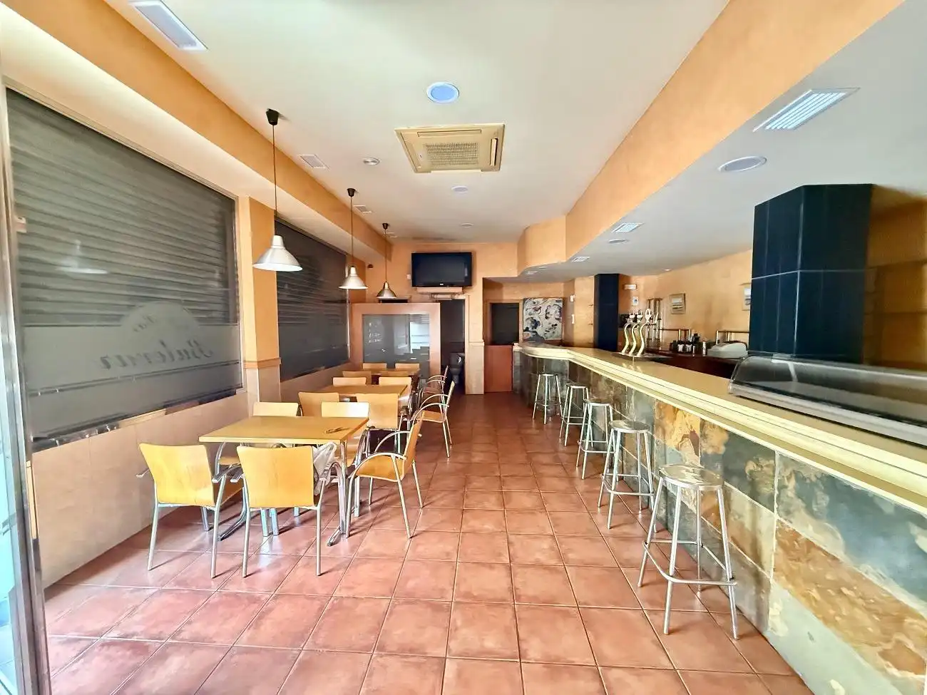 Local comercial en venta en Maria Auxiliadora - Barriada de Llera, imagen 3