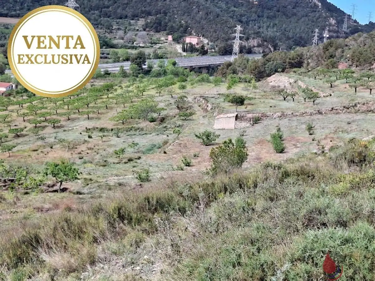 Lands and plots for sale in VOLTURERA