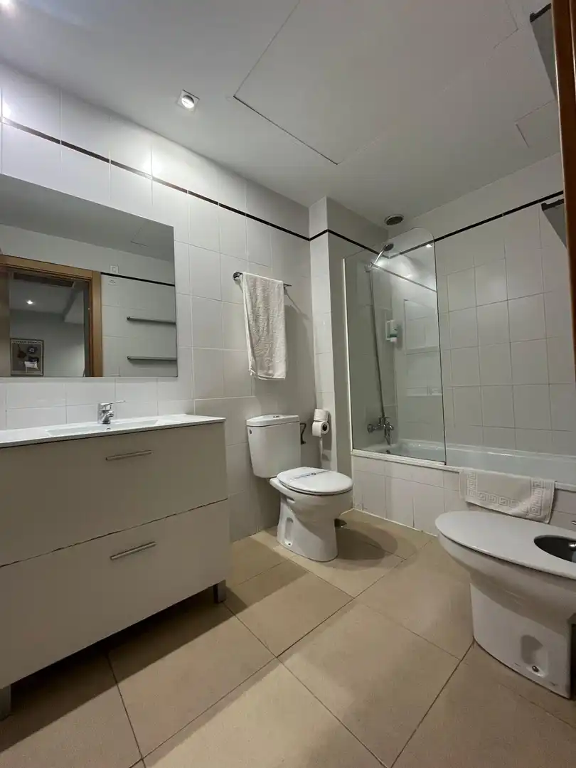 Baño de Apartamento en venta en Bormujos con Aire acondicionado