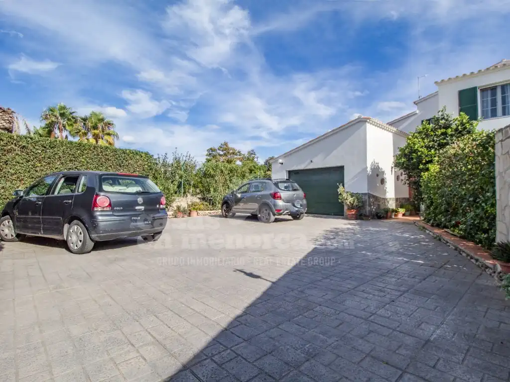 Vista exterior de Finca rústica en venta en Es Castell con Aire acondicionado, Jardín privado y Piscina