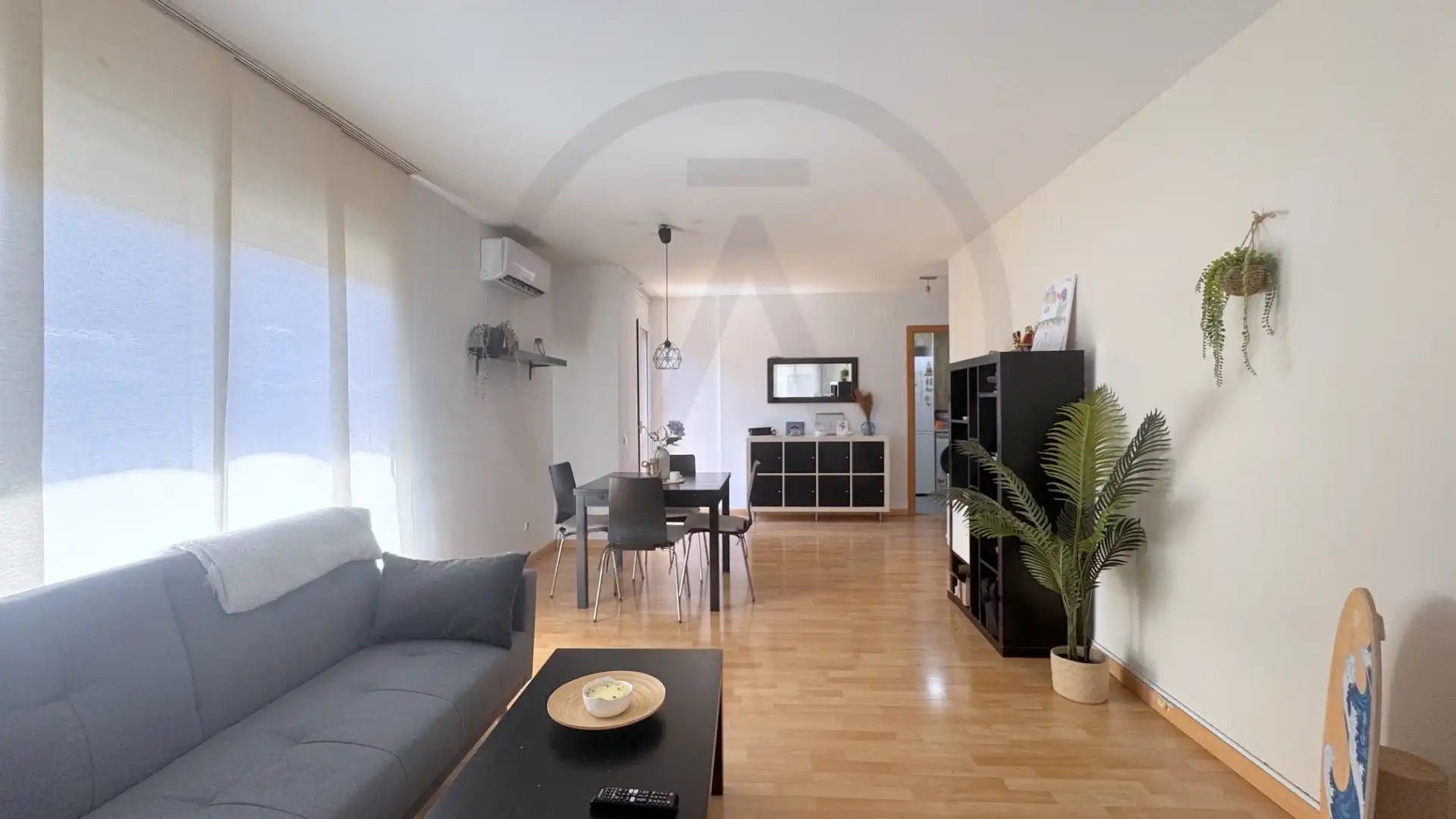 Sala d'estar de Pis en venda en Terrassa amb Aire condicionat, Calefacció i Parquet