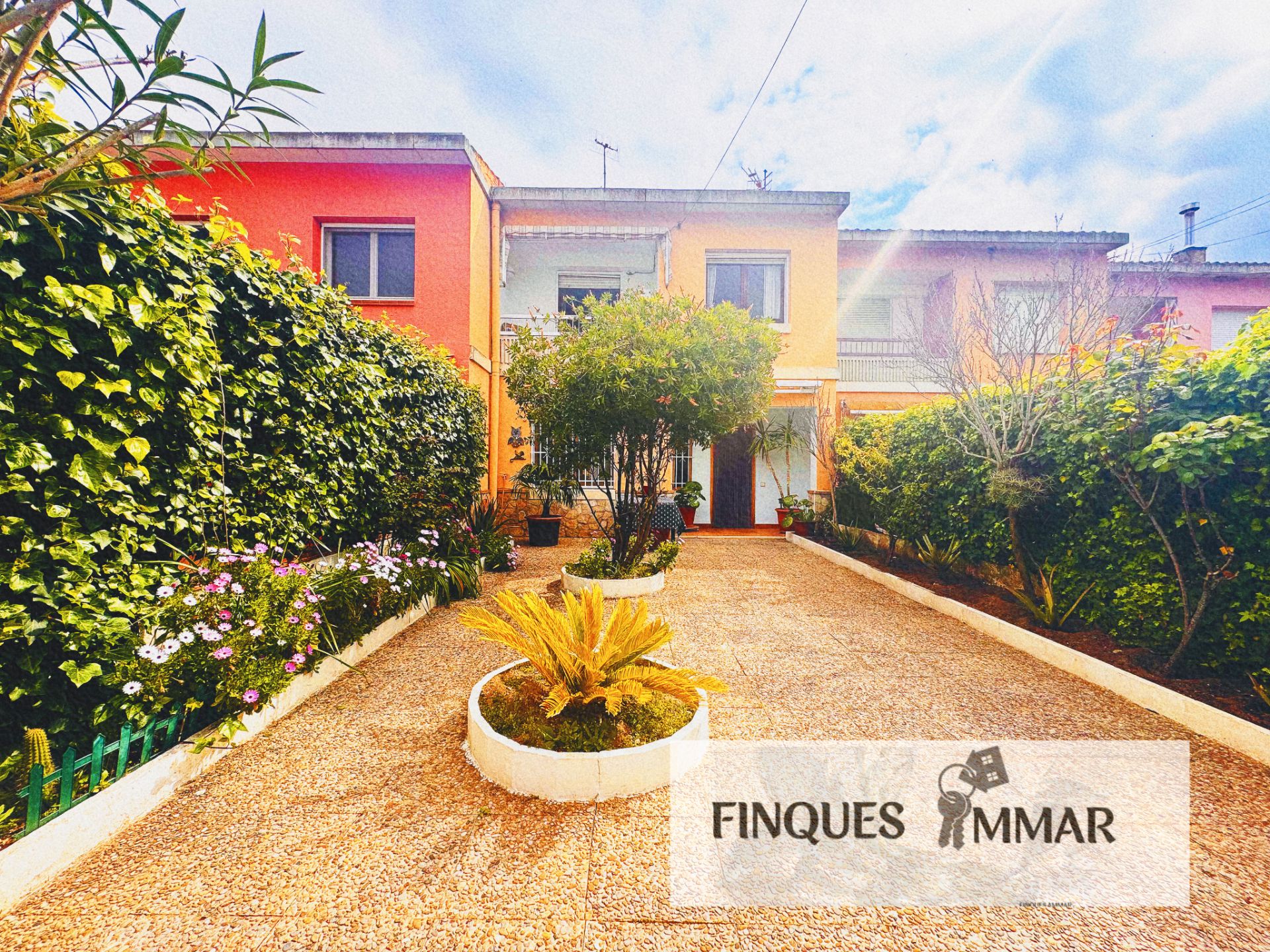 Casa adosada en venda a Carrer Riells, Riells i Viabrea