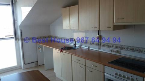 Foto 2 de Apartament en venda a Villaturiel, León