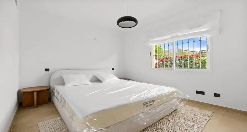 Home with pool for sale in Nueva Andalucía, imagen 18