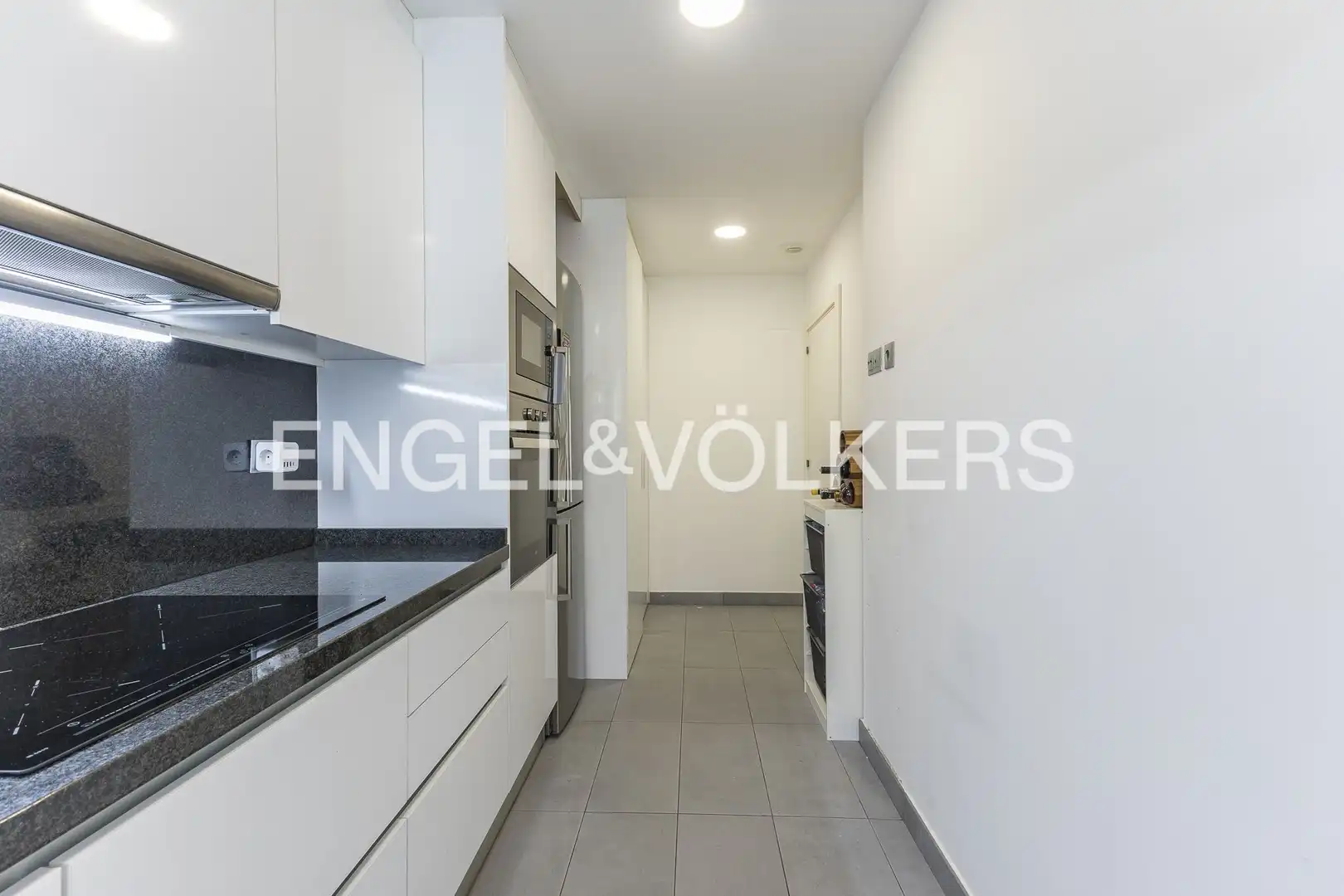 Cocina de Piso en venta en Esplugues de Llobregat con Aire acondicionado, Calefacción y Jardín privado