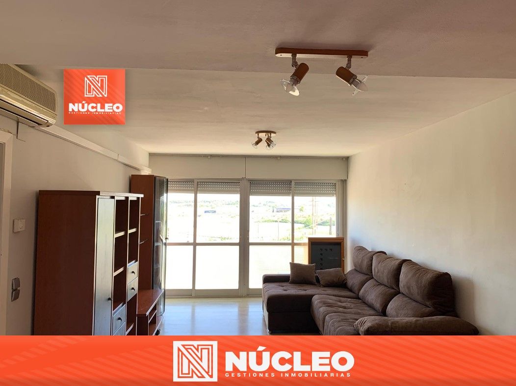 Sala d'estar de Pis en venda en Alagón amb Aire condicionat, Calefacció i Moblat