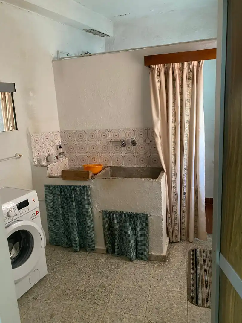 Bany de Casa o xalet en venda en Jaén amb Terrassa, Moblat i Balcó