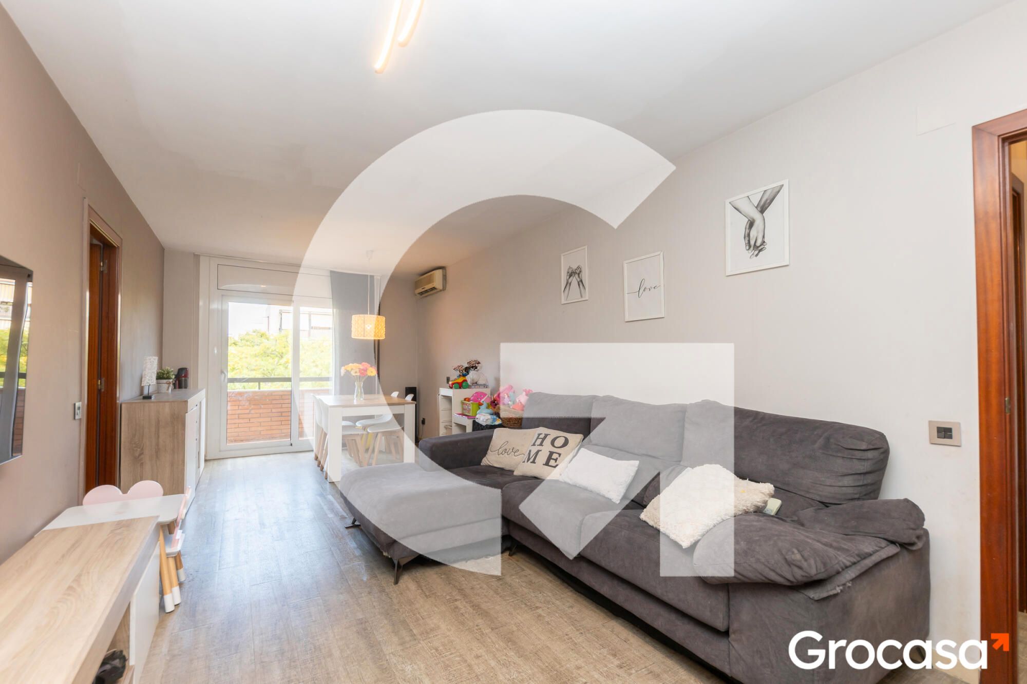 Living room of Flat for sale in Viladecans  with Air Conditioner, Oven and Balcony