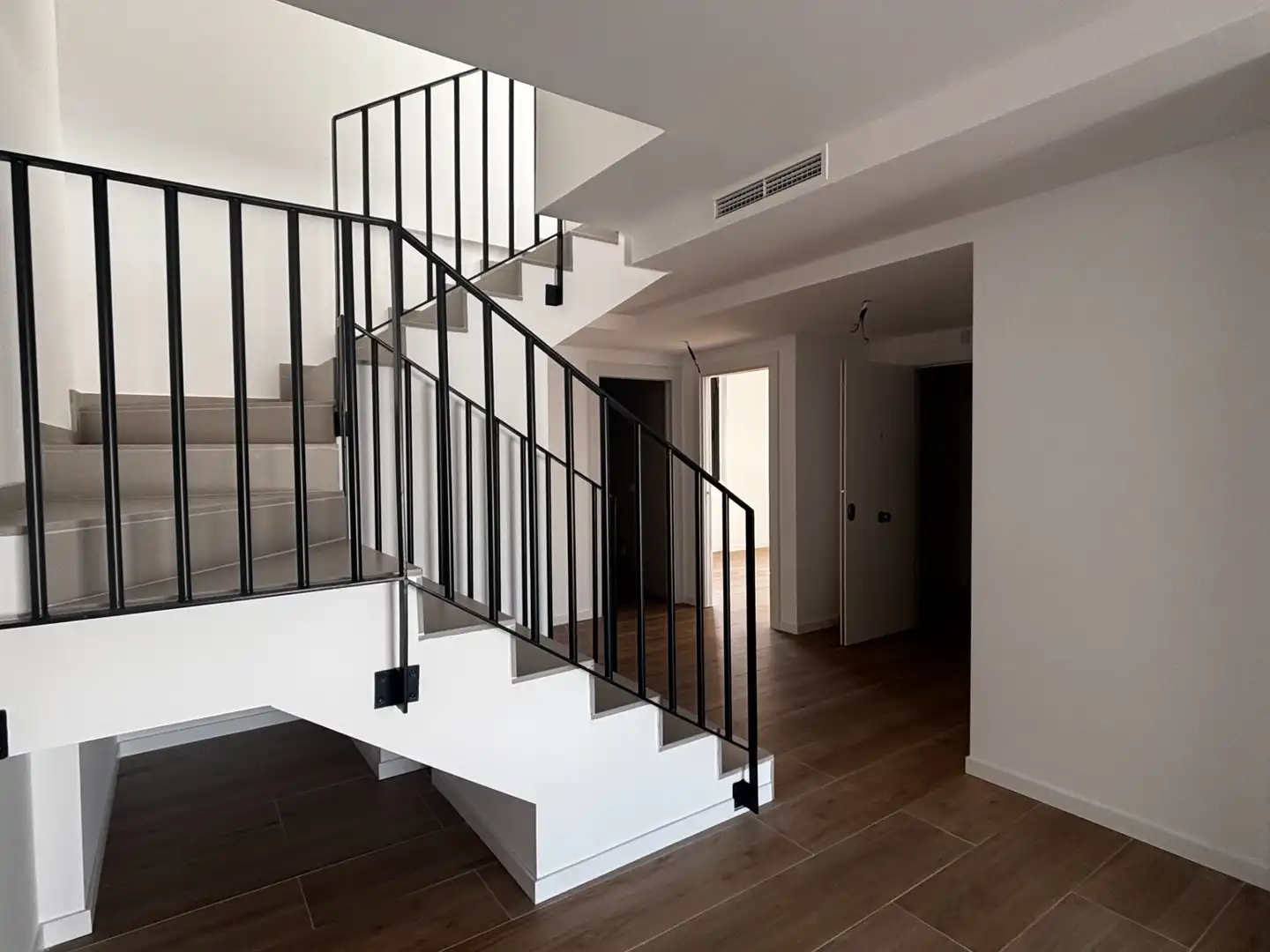 Dúplex con balcón en venta en Carrer de Linné 5, imagen 12