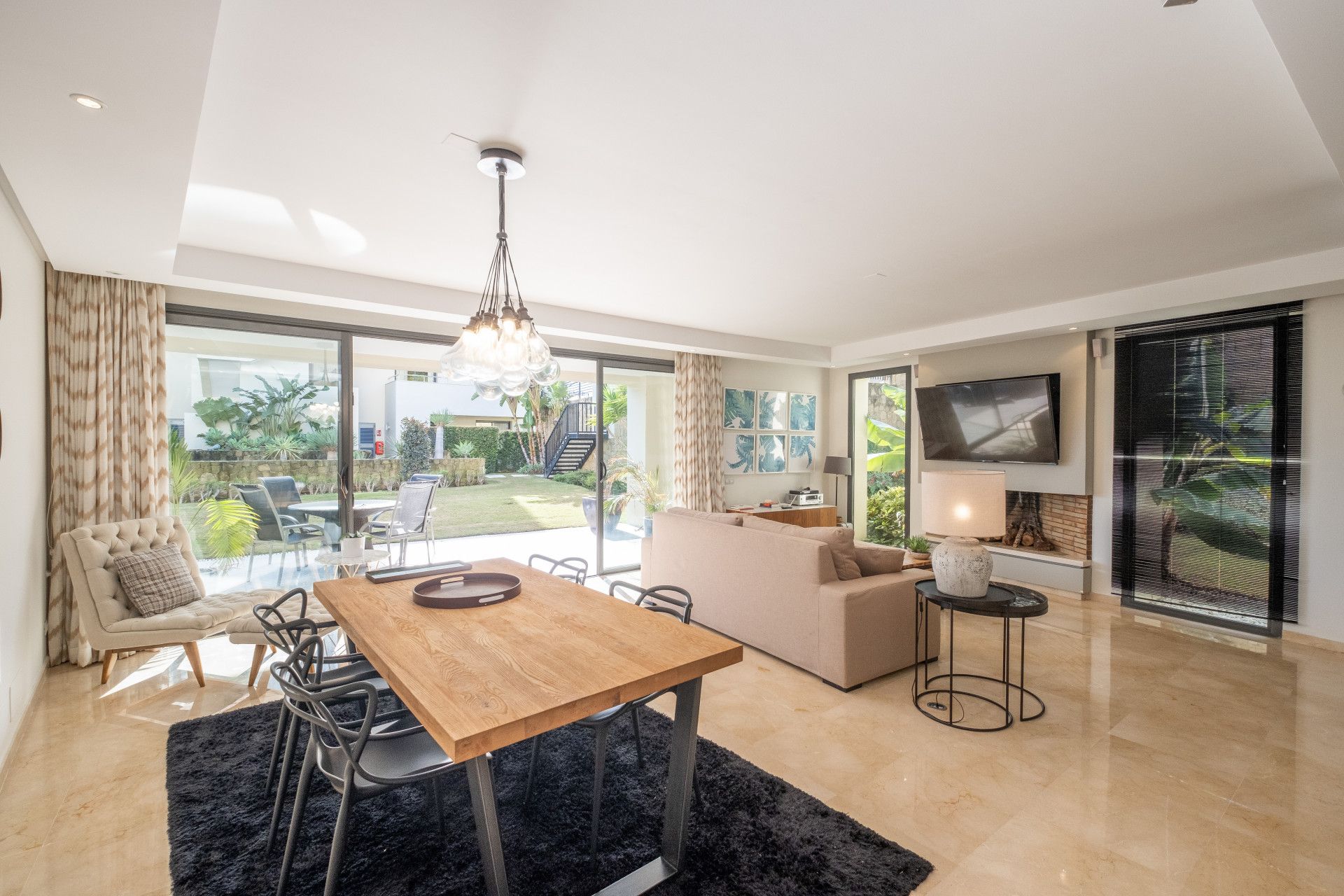 Dining room of Planta baja for sale in Marbella  with Air Conditioner, Terrace and Swimming Pool