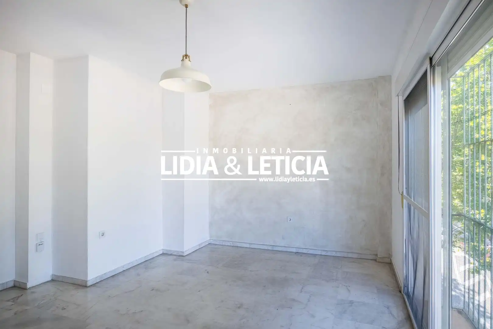 Habitación de Piso en venta en Alcalá de Guadaira con Aire acondicionado