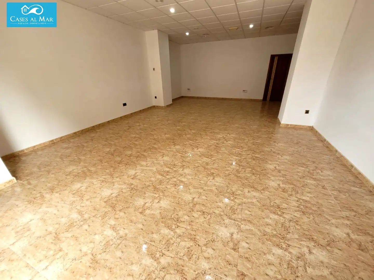 Local de alquiler en Oropesa del Mar / Orpesa con Aire acondicionado