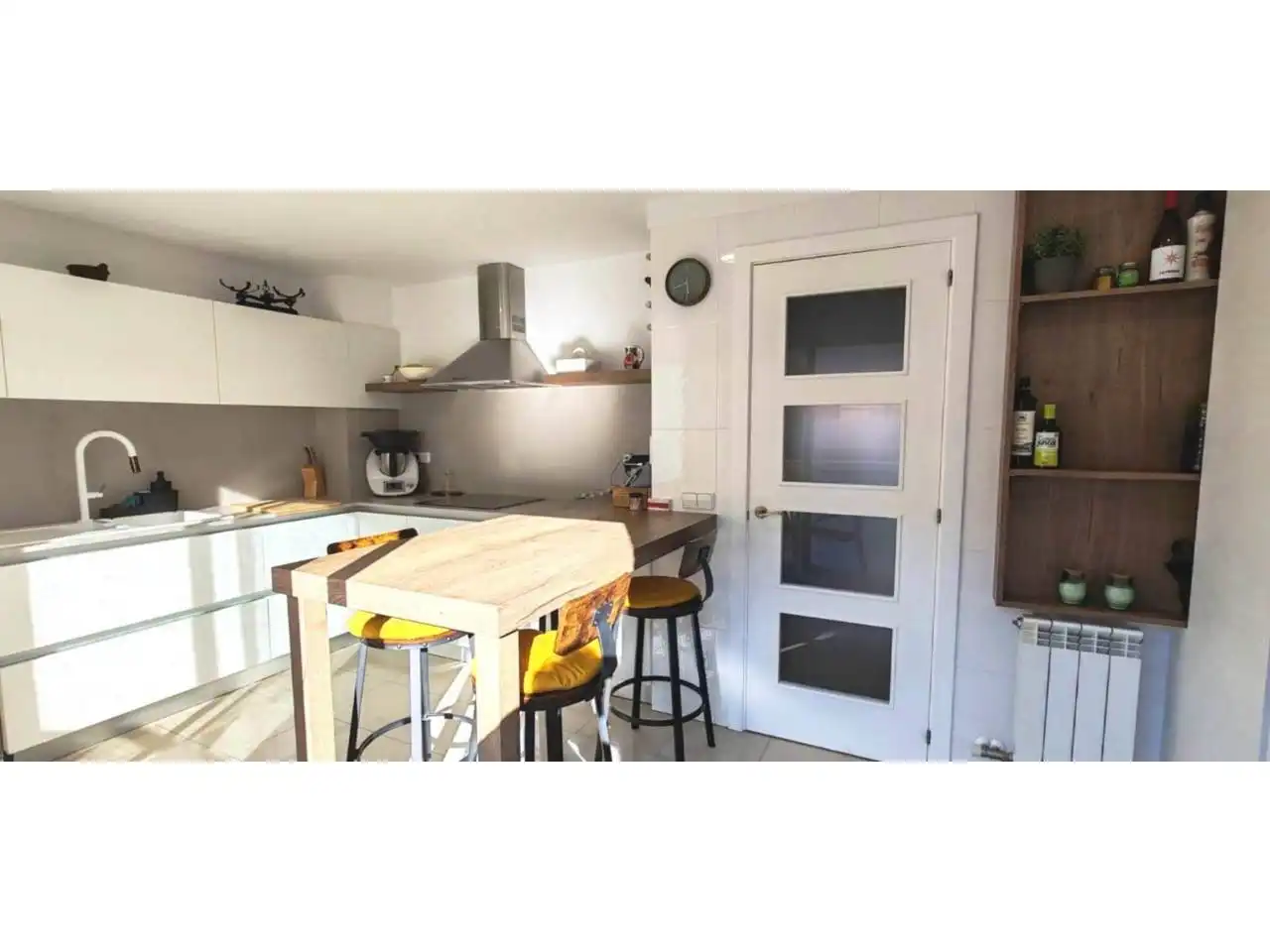 Cocina de Casa o chalet en venta en Sarrià de Ter con Aire acondicionado, Calefacción y Jardín privado