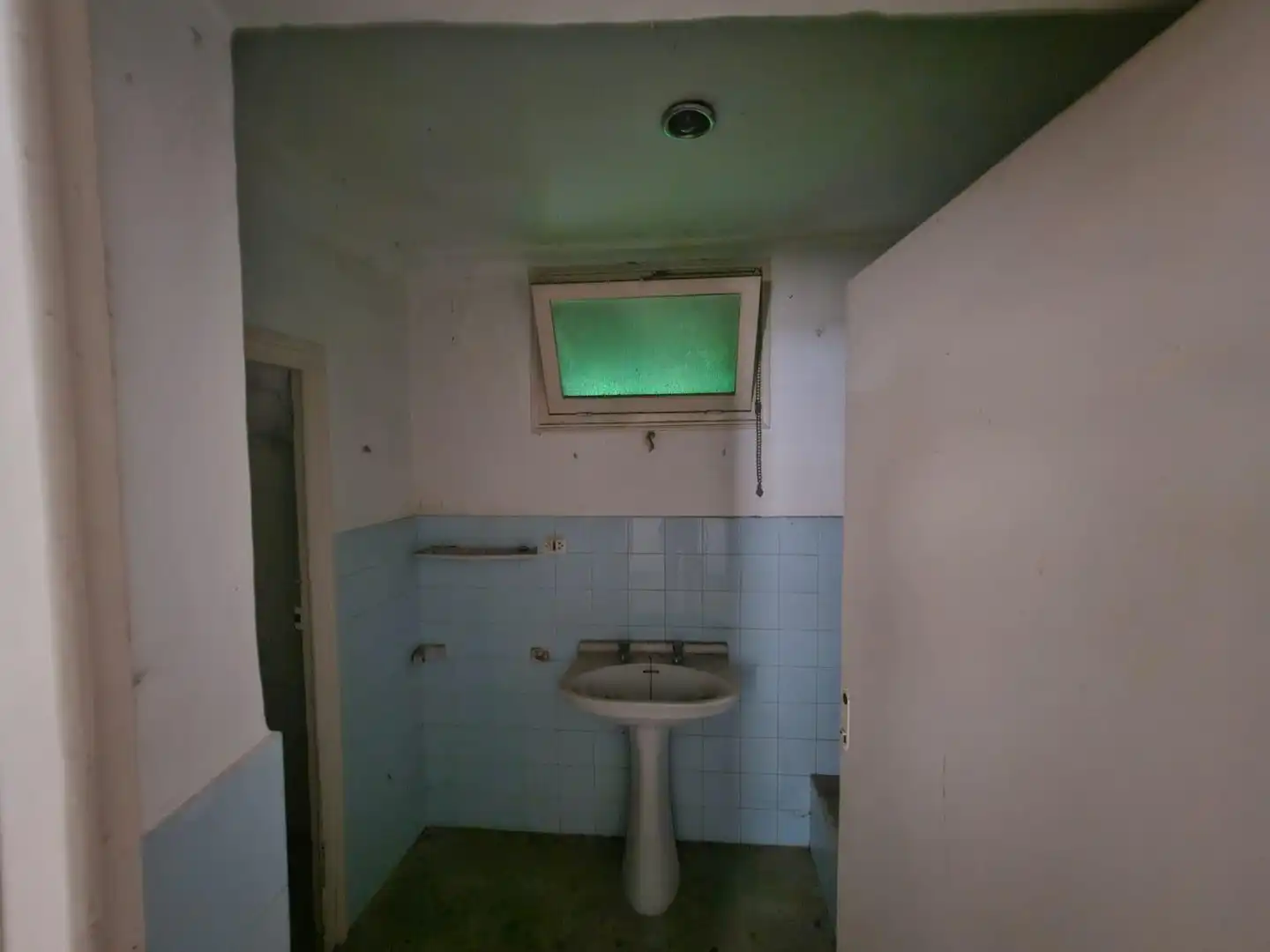 Bathroom of Houses for sale in Osuna